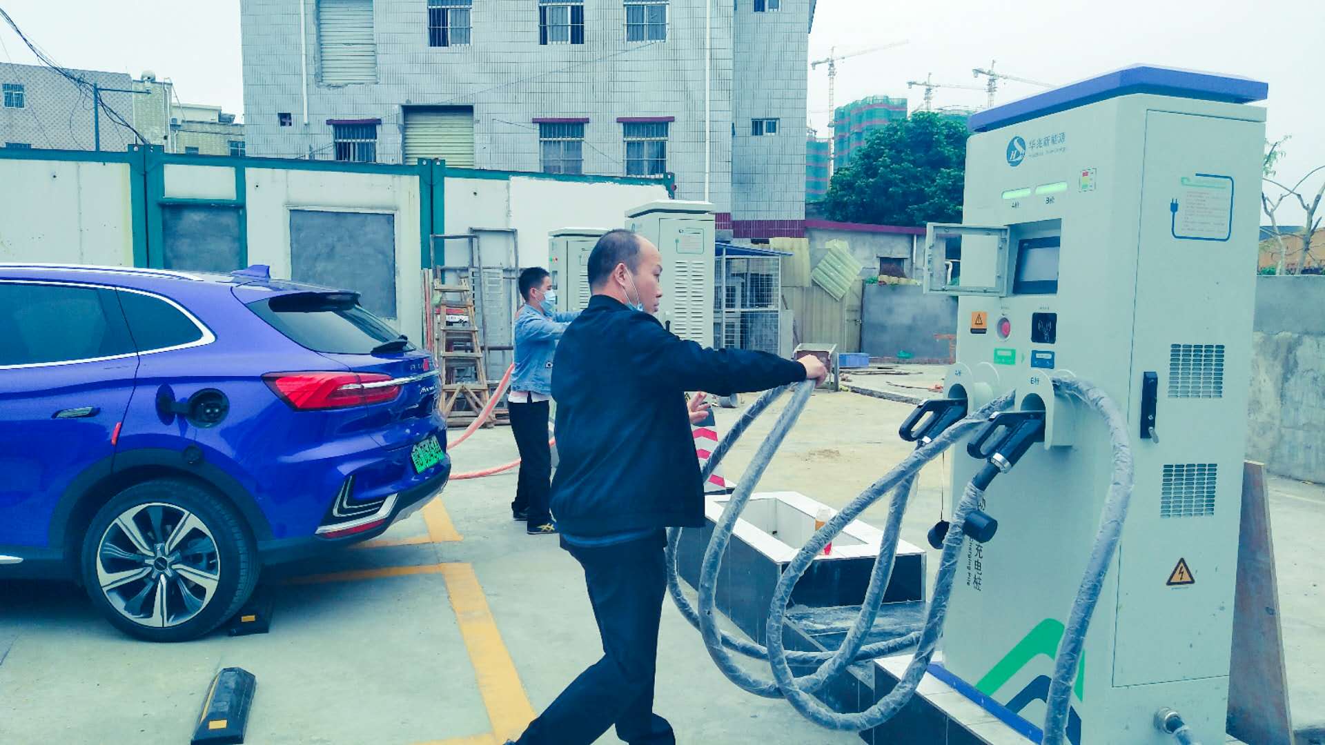 2025新澳门原料免费宝典
