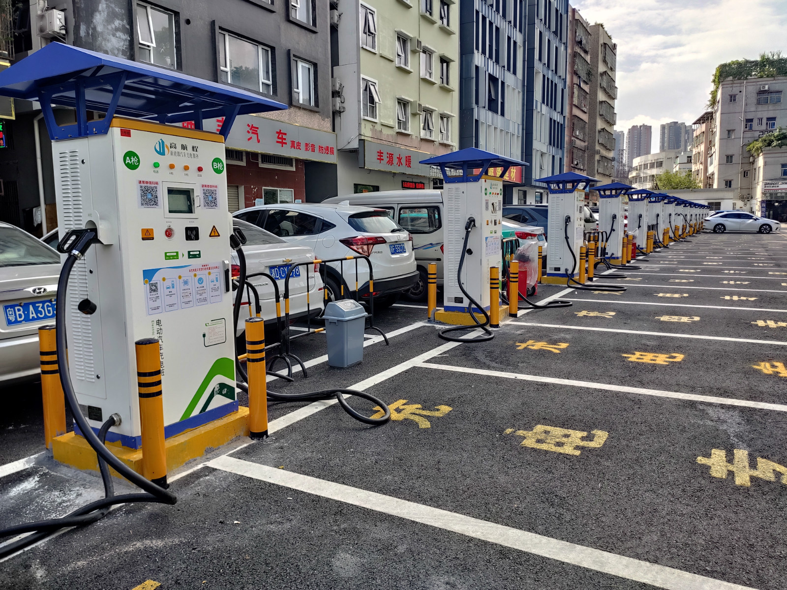 2025新澳门原料免费宝典