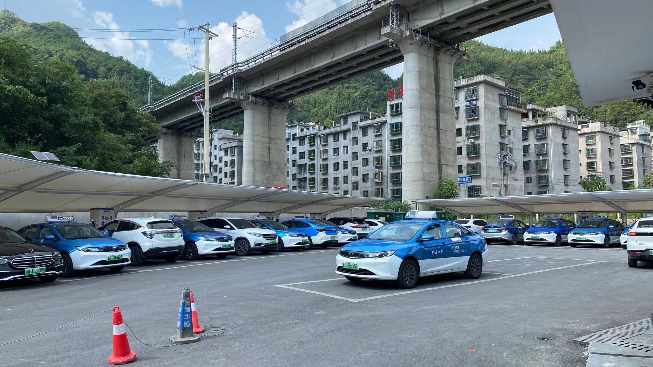 2025新澳门原料免费宝典