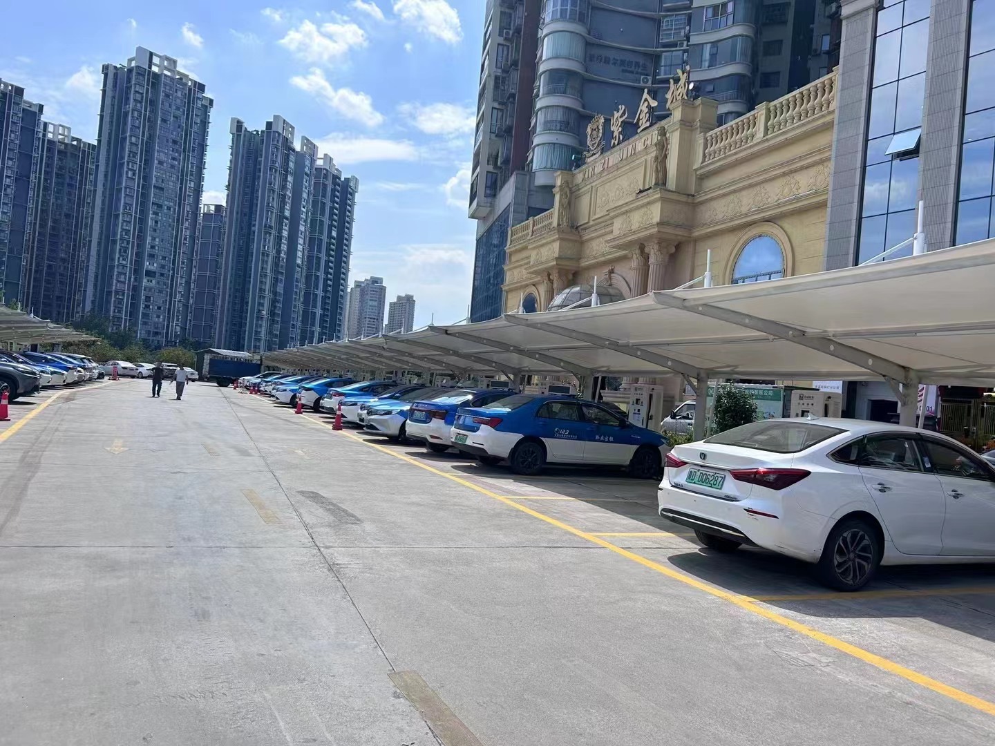 2025新澳门原料免费宝典