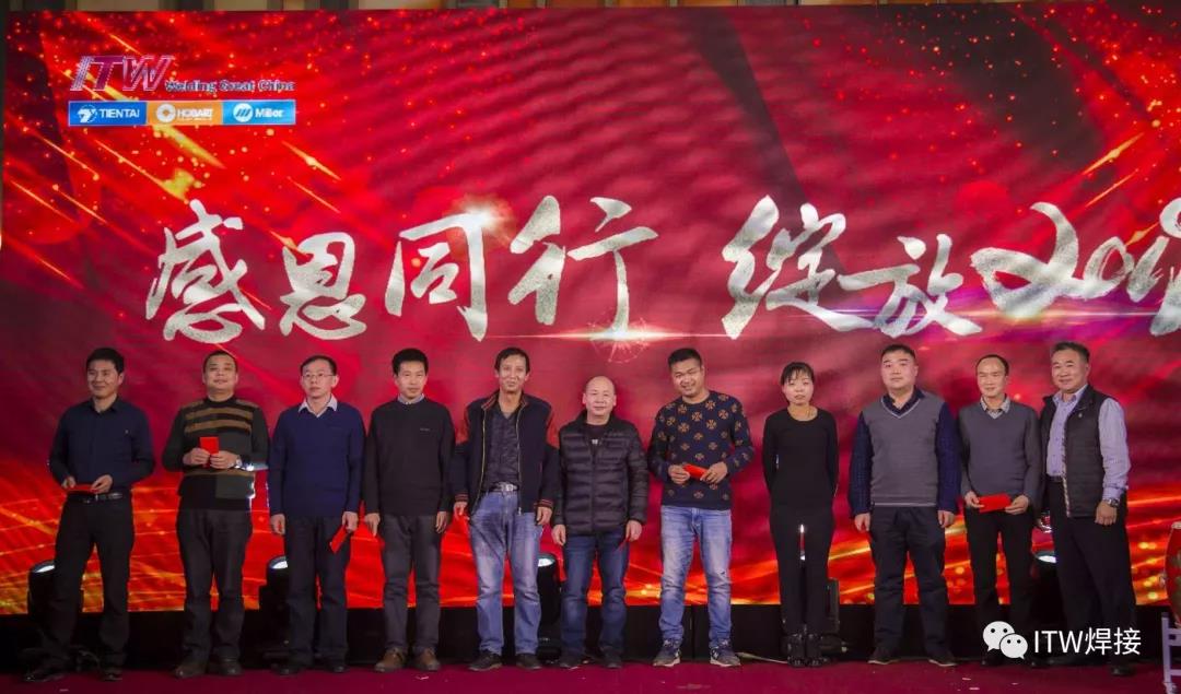 2025新澳门原料免费宝典