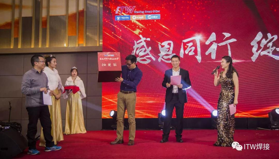 2025新澳门原料免费宝典