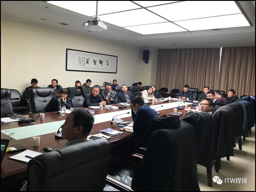 2025新澳门原料免费宝典