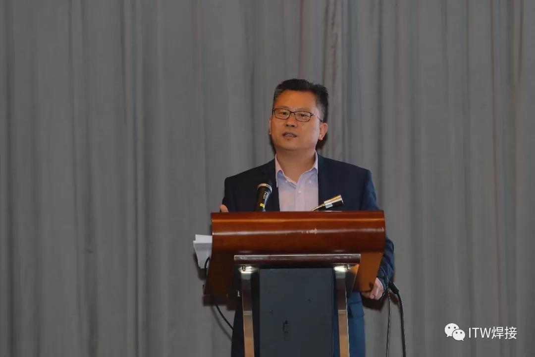 2025新澳门原料免费宝典