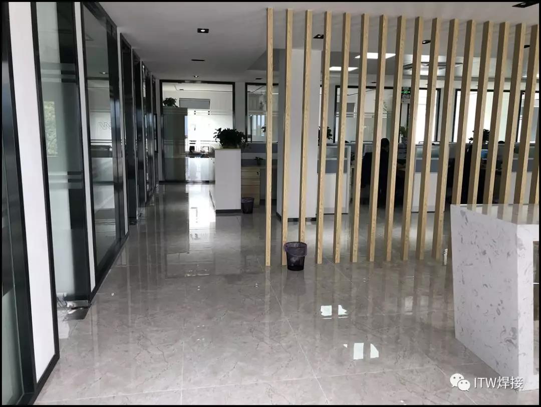 2025新澳门原料免费宝典