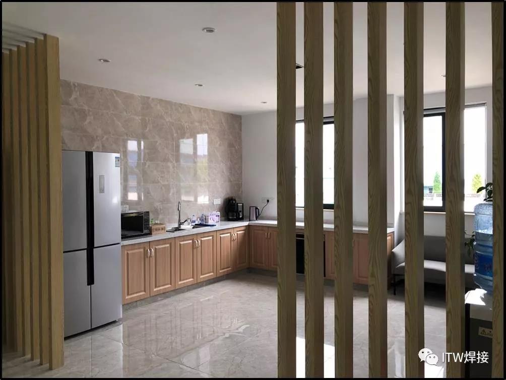 2025新澳门原料免费宝典