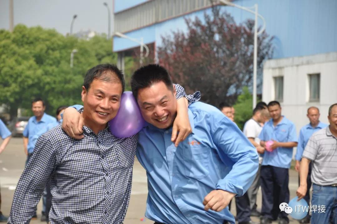 2025新澳门原料免费宝典