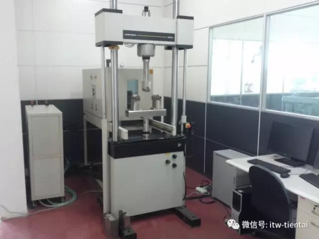 2025新澳门原料免费宝典