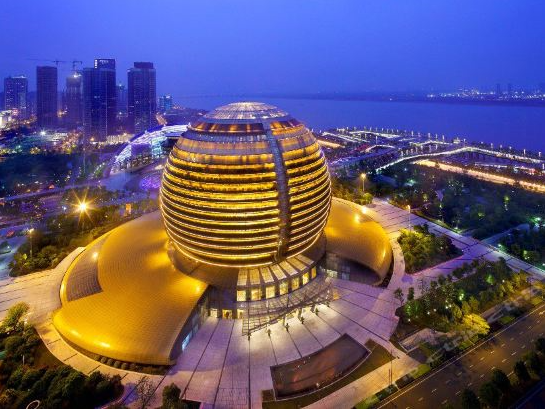 2025新澳门原料免费宝典