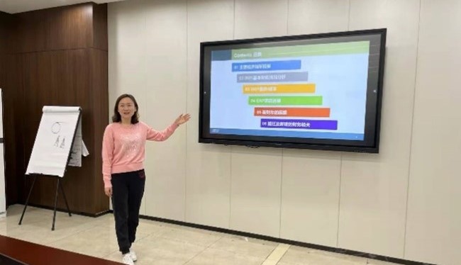 2025新澳门原料免费宝典