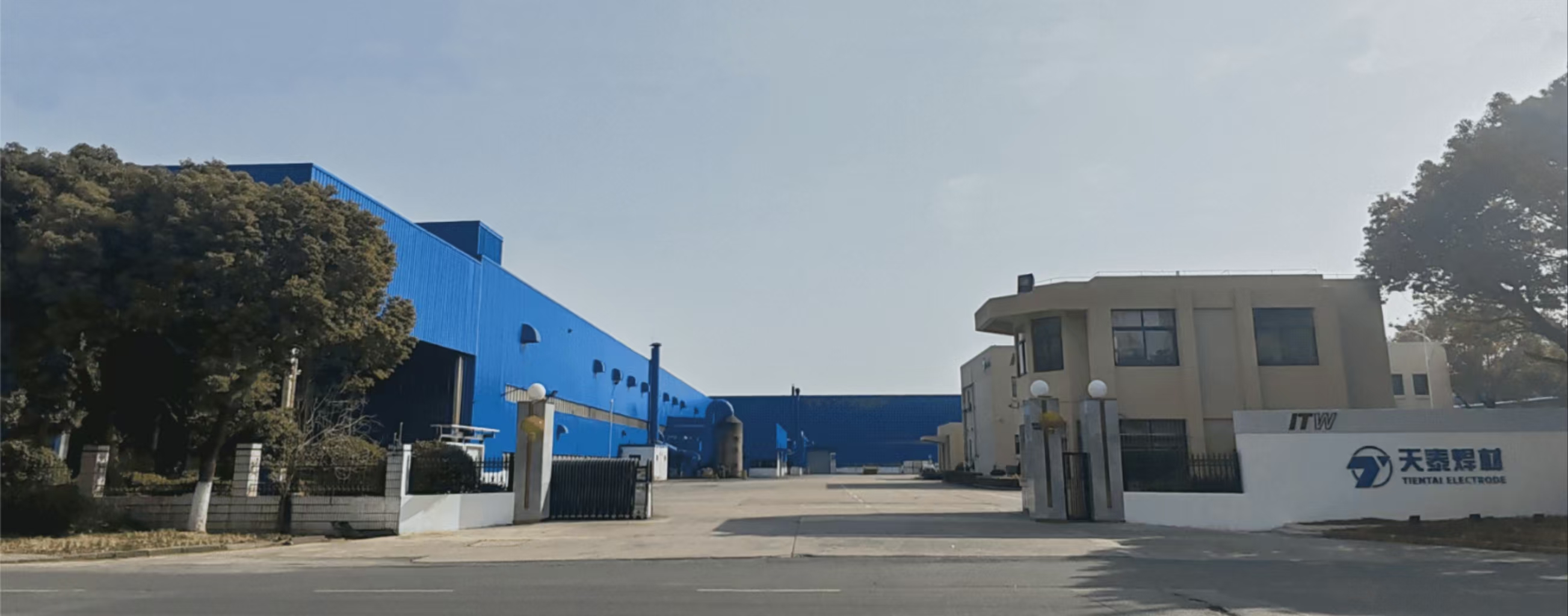 2025新澳门原料免费宝典